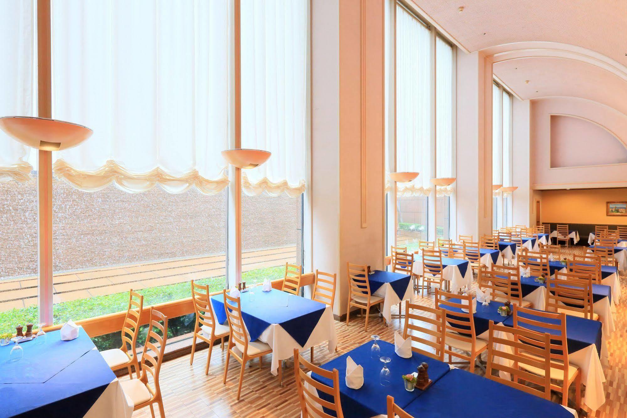 Garden Palace 酒店 3*
